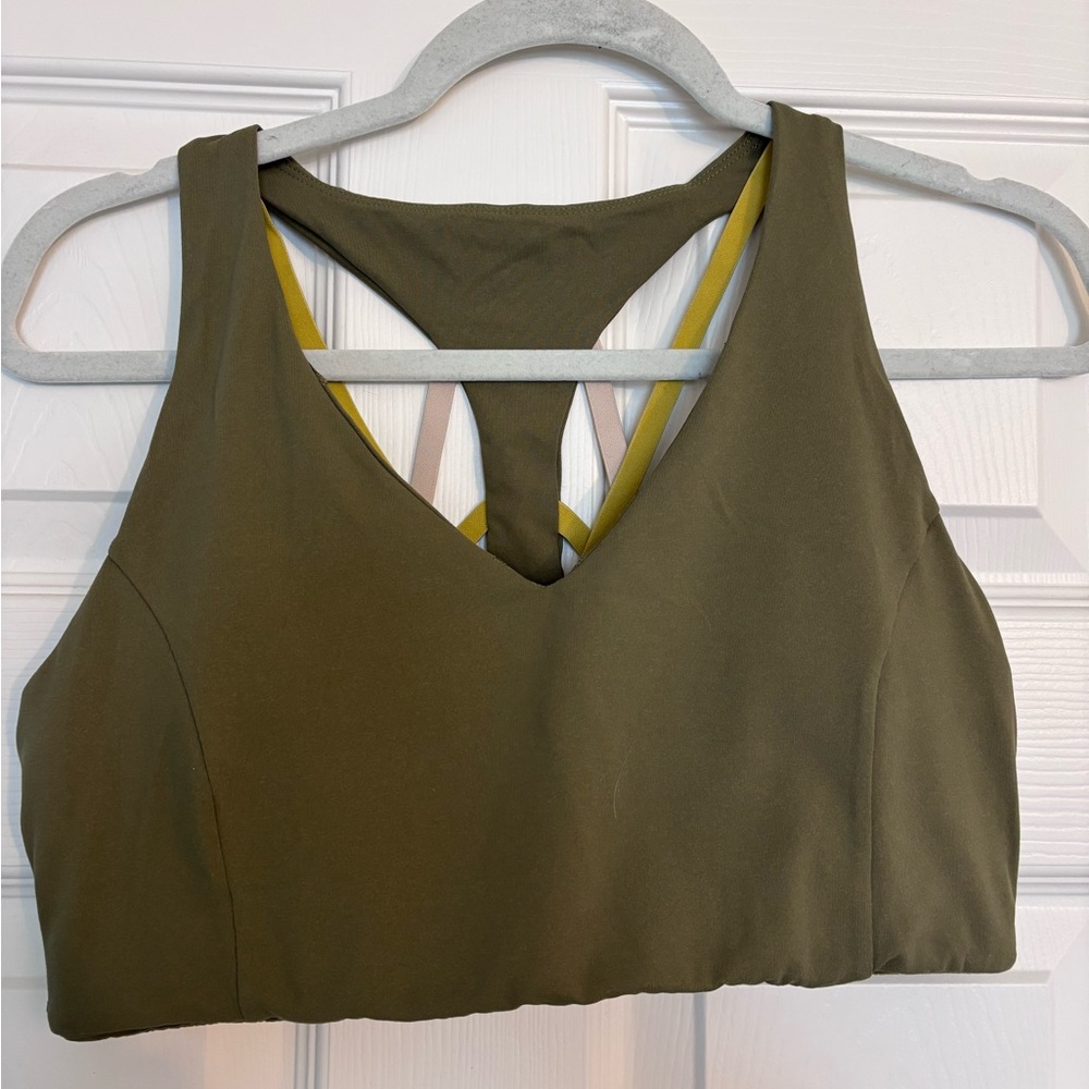 Fabletics Boost High Impact Sports Bra